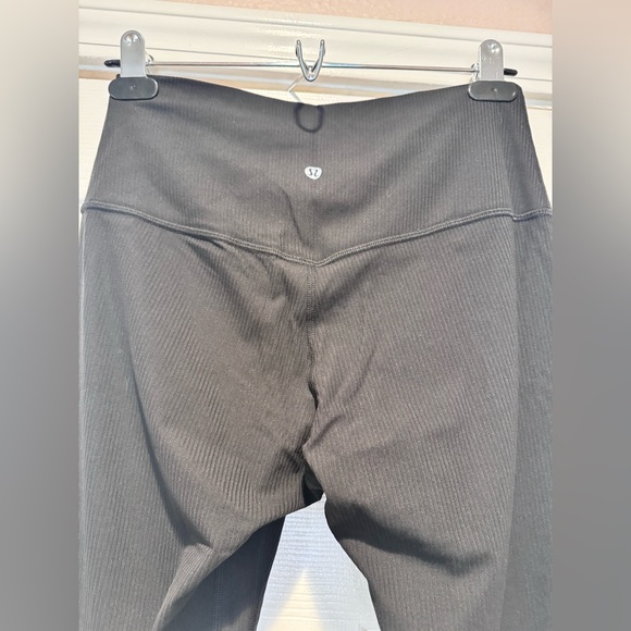lululemon Align High-Rise Ribbed Pant 28" - Black - size 8 - Picture 8 of 11